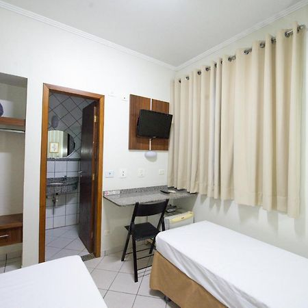 Araucaria Hotel Business - Маринга Экстерьер фото