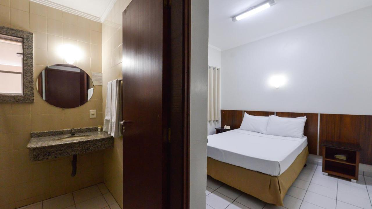 Araucaria Hotel Business - Маринга Экстерьер фото